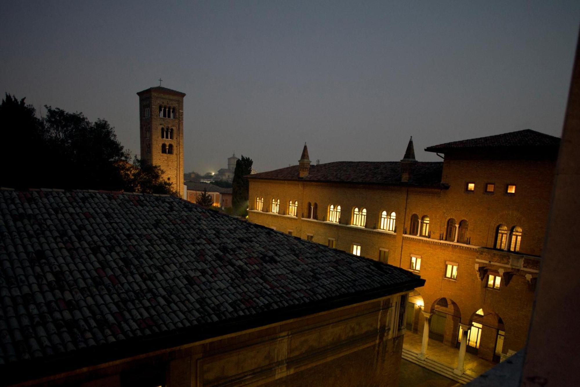 Exclusive Aparthotel La Reunion Ravenna Exterior foto